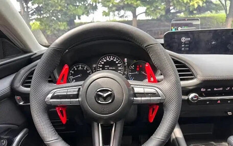 Mazda 3, 2022 год, 1 900 000 рублей, 9 фотография