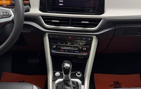 Volkswagen T-Roc I, 2023 год, 1 435 000 рублей, 12 фотография