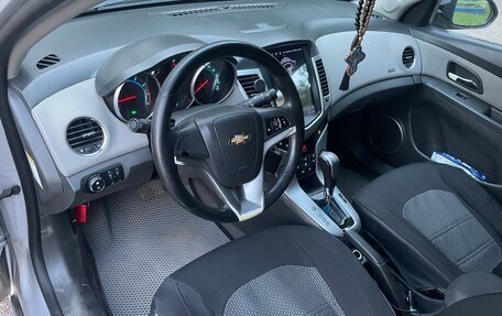 Chevrolet Cruze II, 2010 год, 620 000 рублей, 8 фотография