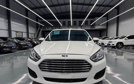 Ford Escort, 2021 год, 845 000 рублей, 2 фотография