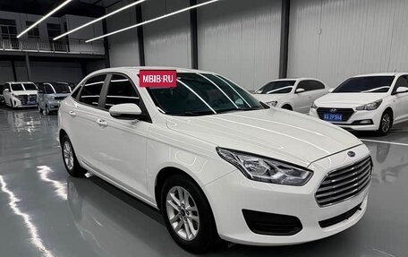 Ford Escort, 2021 год, 845 000 рублей, 3 фотография