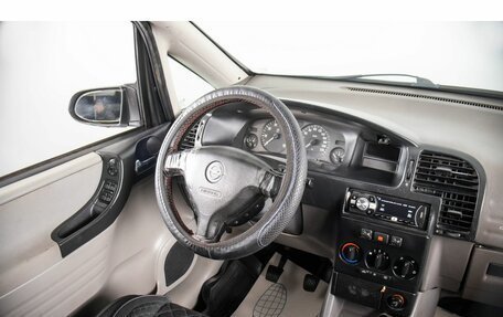 Opel Zafira A рестайлинг, 2004 год, 529 000 рублей, 11 фотография