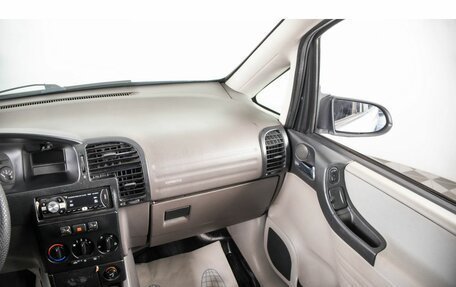Opel Zafira A рестайлинг, 2004 год, 529 000 рублей, 13 фотография