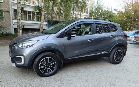 Renault Kaptur I рестайлинг, 2018 год, 1 350 000 рублей, 4 фотография