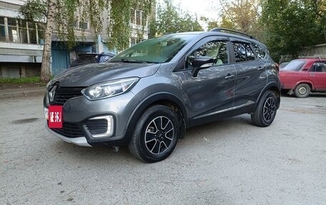 Renault Kaptur I рестайлинг, 2018 год, 1 350 000 рублей, 3 фотография
