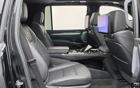 Cadillac Escalade V, 2025 год, 22 057 700 рублей, 11 фотография