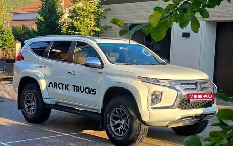 Mitsubishi Montero Sport, 2023 год, 6 000 000 рублей, 18 фотография