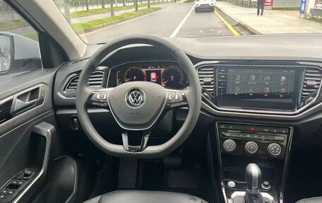 Volkswagen T-Roc I, 2022 год, 1 356 018 рублей, 11 фотография