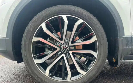 Volkswagen T-Roc I, 2022 год, 1 356 018 рублей, 16 фотография