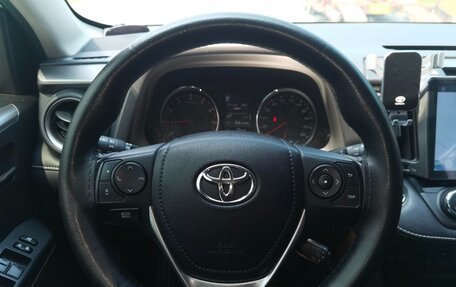 Toyota RAV4, 2019 год, 2 300 000 рублей, 16 фотография