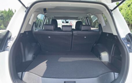 Toyota RAV4, 2019 год, 2 300 000 рублей, 15 фотография