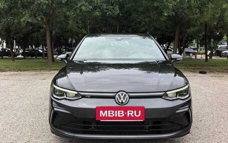Volkswagen Golf VIII, 2021 год, 1 650 000 рублей, 2 фотография