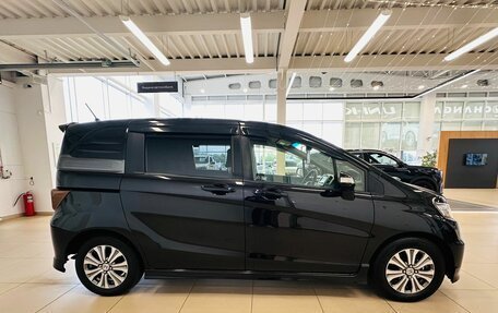 Honda Freed I, 2012 год, 1 099 999 рублей, 7 фотография
