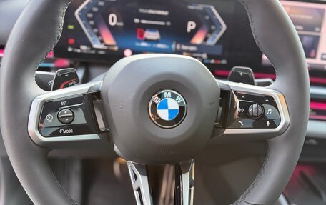 BMW 5 серия, 2025 год, 6 900 000 рублей, 13 фотография