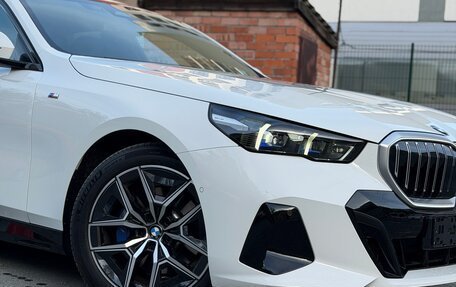 BMW 5 серия, 2025 год, 6 900 000 рублей, 18 фотография