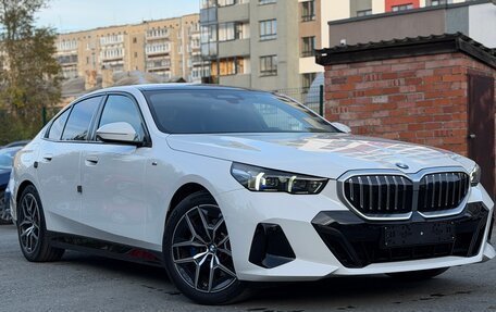 BMW 5 серия, 2025 год, 6 900 000 рублей, 19 фотография