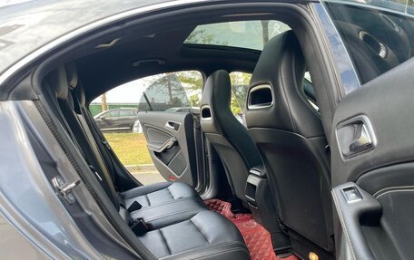 Mercedes-Benz CLA, 2019 год, 1 750 000 рублей, 6 фотография