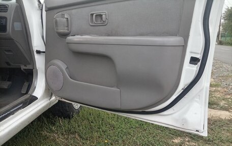 Nissan Cube II, 2002 год, 250 000 рублей, 18 фотография