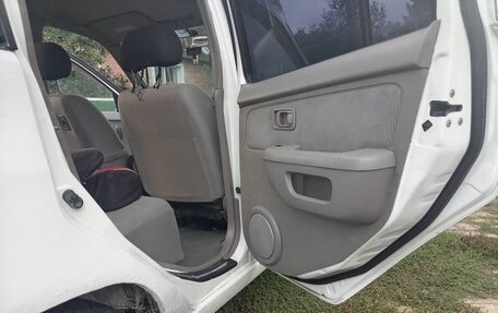 Nissan Cube II, 2002 год, 250 000 рублей, 16 фотография