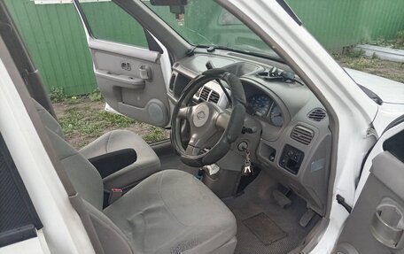 Nissan Cube II, 2002 год, 250 000 рублей, 19 фотография