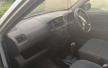 Toyota Probox I, 2009 год, 680 000 рублей, 6 фотография