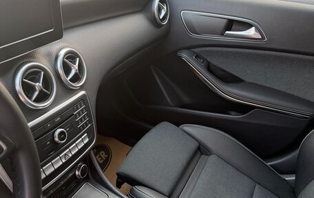 Mercedes-Benz A-Класс, 2017 год, 1 579 000 рублей, 8 фотография
