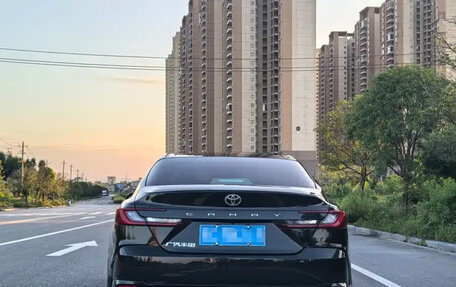 Toyota Camry, 2024 год, 2 900 000 рублей, 5 фотография