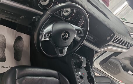 Volkswagen Touareg III, 2018 год, 3 600 000 рублей, 5 фотография