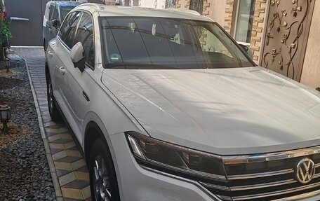 Volkswagen Touareg III, 2018 год, 3 600 000 рублей, 7 фотография