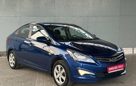 Hyundai Solaris II рестайлинг, 2015 год, 1 100 000 рублей, 1 фотография