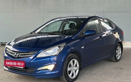 Hyundai Solaris II рестайлинг, 2015 год, 1 100 000 рублей, 3 фотография