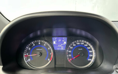 Hyundai Solaris II рестайлинг, 2015 год, 1 100 000 рублей, 8 фотография