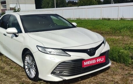 Toyota Camry, 2019 год, 2 464 000 рублей, 2 фотография