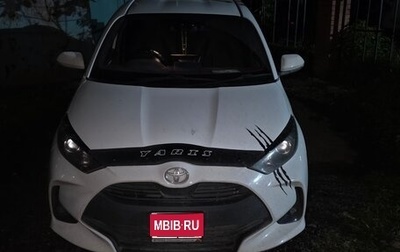 Toyota Yaris, 2021 год, 1 070 000 рублей, 1 фотография