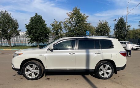 Toyota Highlander III, 2013 год, 2 100 000 рублей, 4 фотография