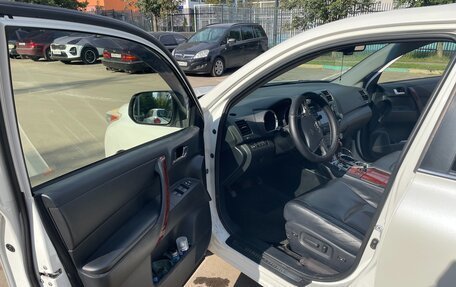 Toyota Highlander III, 2013 год, 2 100 000 рублей, 15 фотография