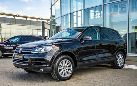 Volkswagen Touareg III, 2012 год, 1 898 000 рублей, 3 фотография