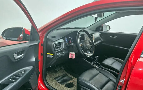 KIA Stonic, 2019 год, 1 442 000 рублей, 6 фотография