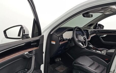 Volkswagen Touareg III, 2024 год, 9 710 000 рублей, 10 фотография