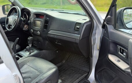 Mitsubishi Pajero IV, 2011 год, 1 400 000 рублей, 10 фотография