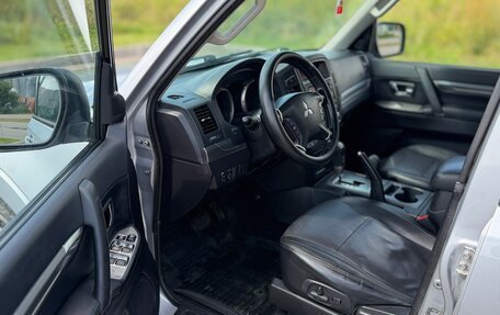 Mitsubishi Pajero IV, 2011 год, 1 400 000 рублей, 7 фотография