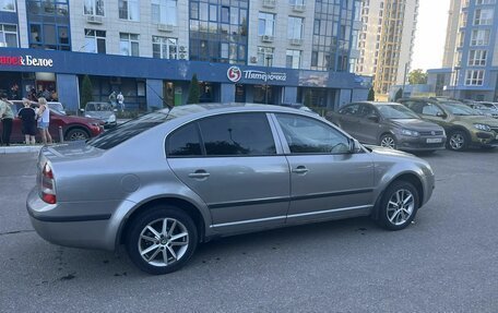 Skoda Superb III рестайлинг, 2007 год, 535 000 рублей, 4 фотография