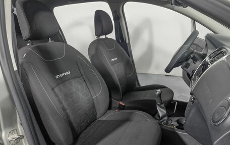 Renault Sandero II рестайлинг, 2018 год, 899 000 рублей, 12 фотография