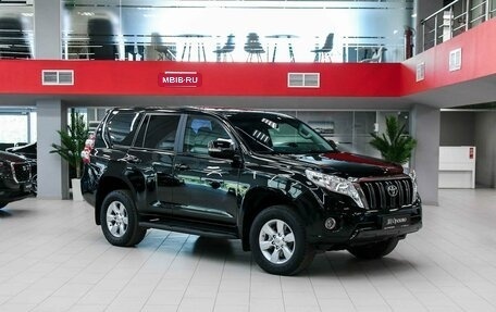 Toyota Land Cruiser Prado 150 рестайлинг 2, 2014 год, 2 850 000 рублей, 3 фотография