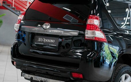 Toyota Land Cruiser Prado 150 рестайлинг 2, 2014 год, 2 850 000 рублей, 13 фотография