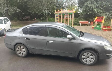 Volkswagen Passat B6, 2006 год, 560 000 рублей, 3 фотография