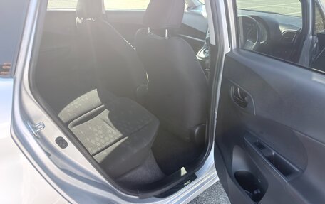 Toyota Ractis II, 2014 год, 1 060 000 рублей, 10 фотография