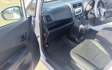 Toyota Ractis II, 2014 год, 1 060 000 рублей, 14 фотография