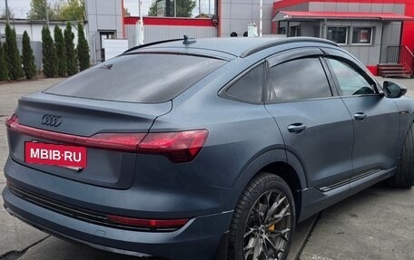Audi e-tron I, 2022 год, 8 500 000 рублей, 4 фотография