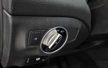 Mercedes-Benz GLA, 2015 год, 2 300 000 рублей, 17 фотография